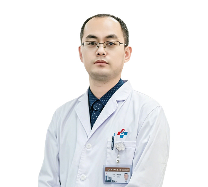 擅长中西医结合治疗股骨头坏死、髋关节病、膝关节炎、膝关节内及关节外畸形的保膝治疗;类风湿关节炎，擅长初次复杂人工髋/膝关节置换、微创单髁关节置换及人工关节翻修等。